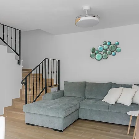 Appartamento Home2book Stylish Duplex Pool & Terrace *